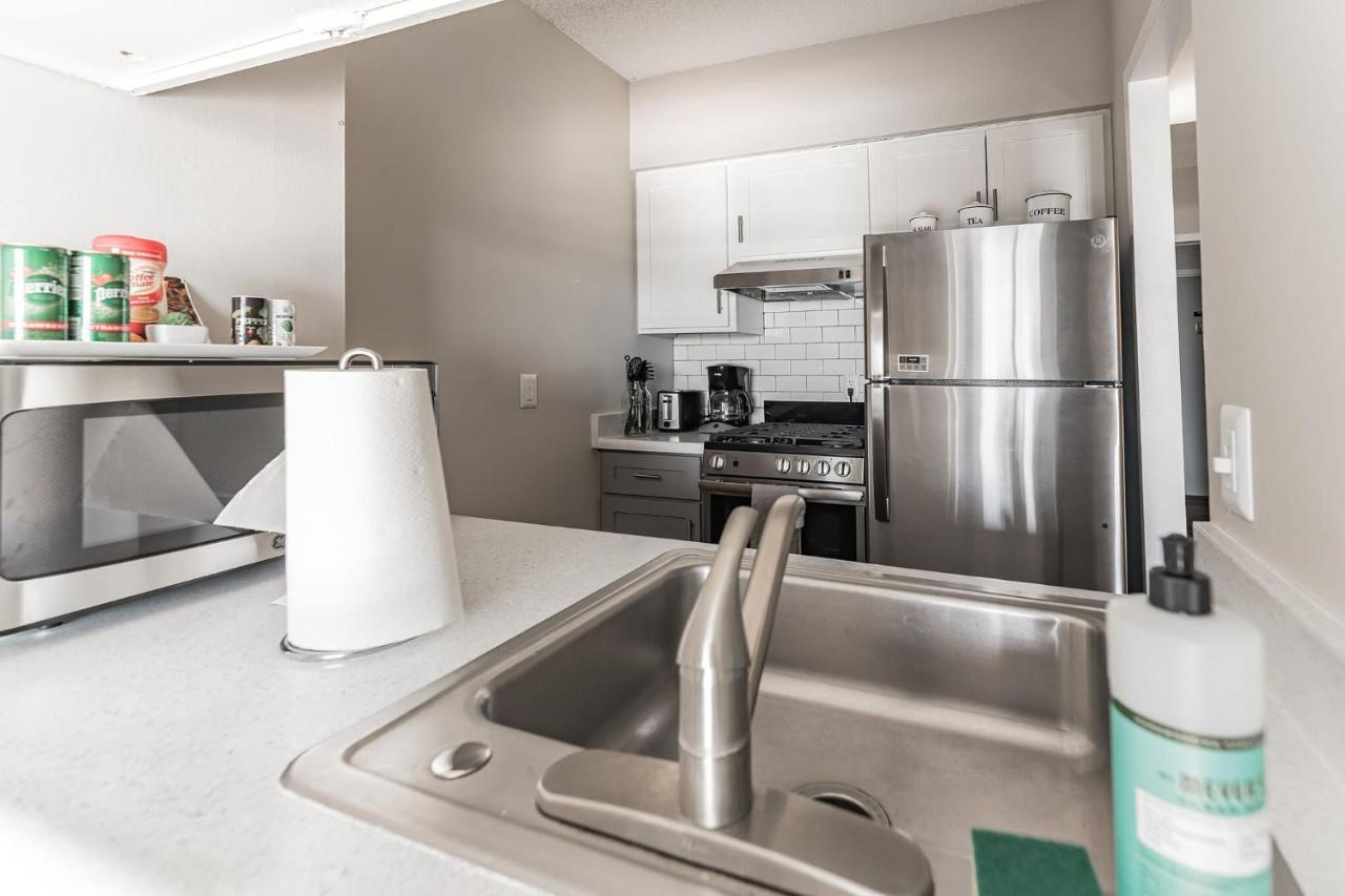 Bargain Downtown Memphis Apartment W Amenities Exteriör bild