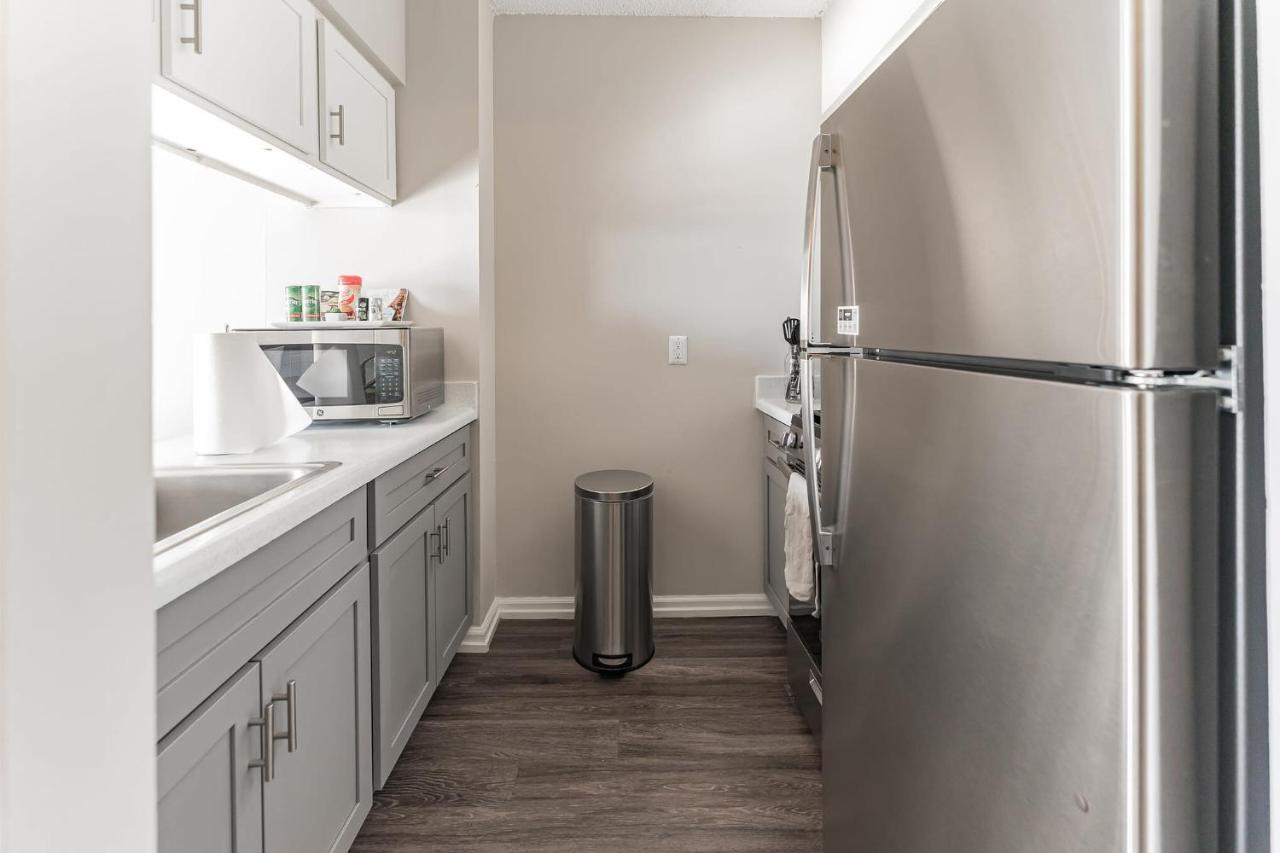 Bargain Downtown Memphis Apartment W Amenities Exteriör bild
