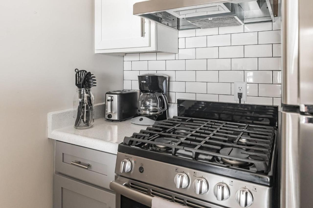 Bargain Downtown Memphis Apartment W Amenities Exteriör bild