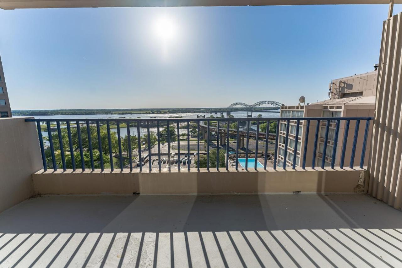 Bargain Downtown Memphis Apartment W Amenities Exteriör bild